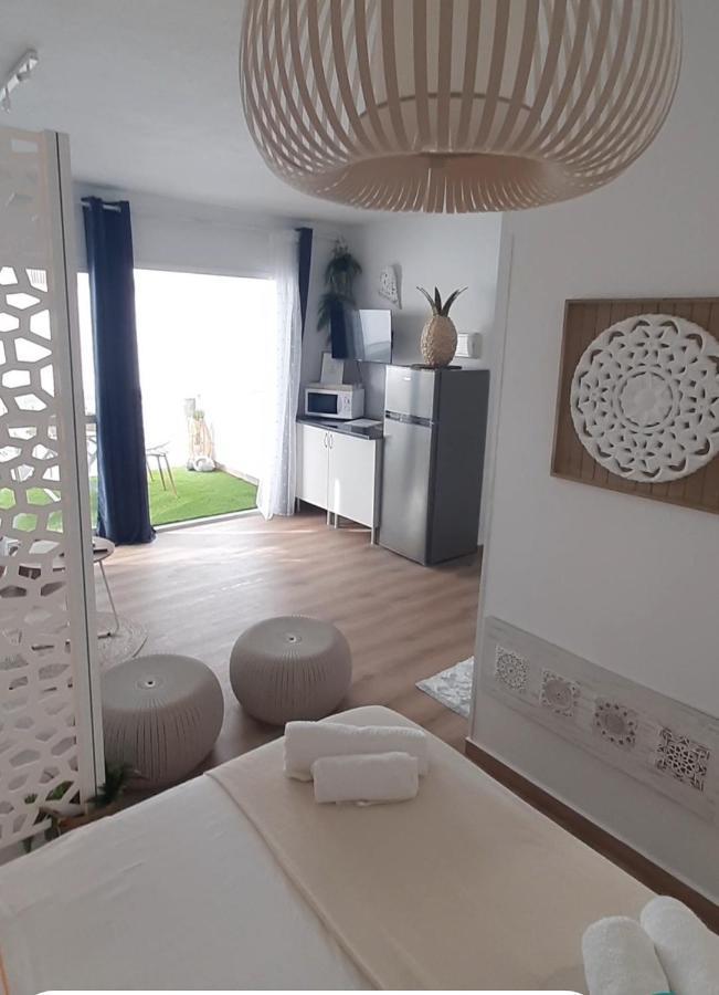 Fuengirola Apartment Carvajal Front Line Primera Linea Zewnętrze zdjęcie